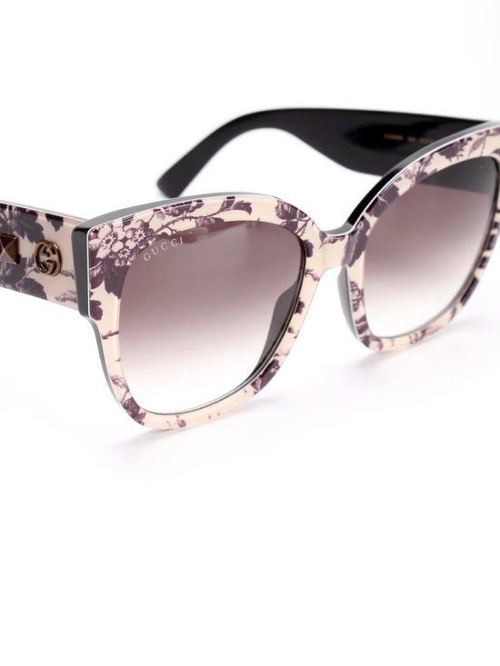 Gucci Accessories - EUC Gucci Floral oversized Sunglasses - White & Purple Frame wGradient Lenses